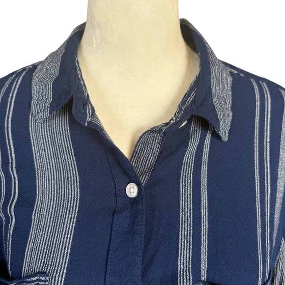 So blue and white striped collared long sleeve button down tie front shirt XL - Picture 5 of 9